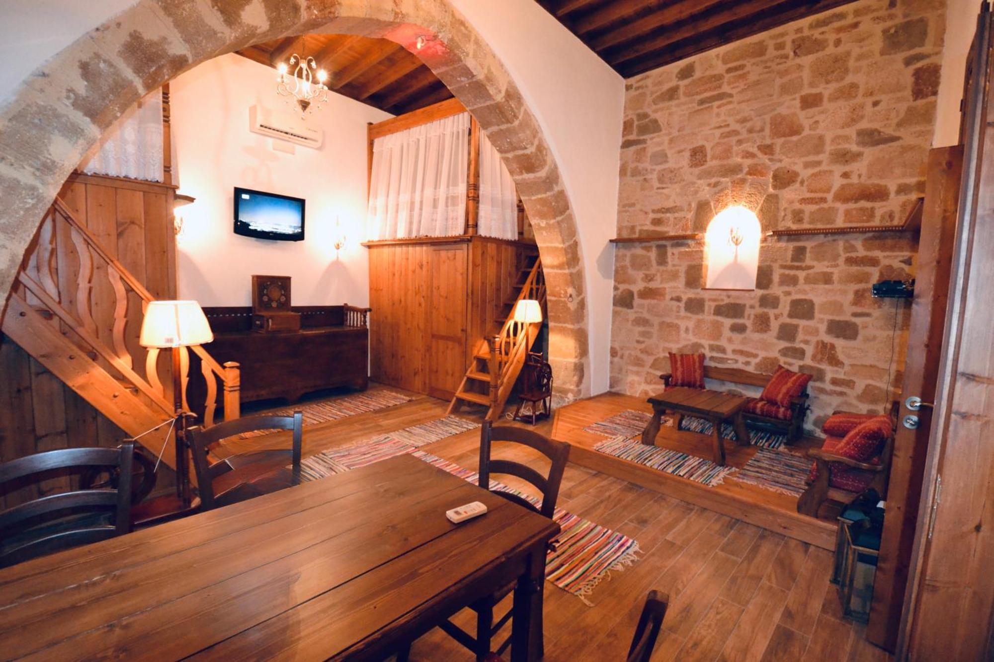 Villa Patitiri Traditional House With Hot Tub أرخانجلوس المظهر الخارجي الصورة